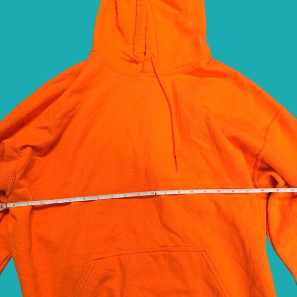 Vintage-Style Gildan Heavy Blend Orange Hoodie – Unisex Size L (Bold Streetwear) - Picture 5 of 8
